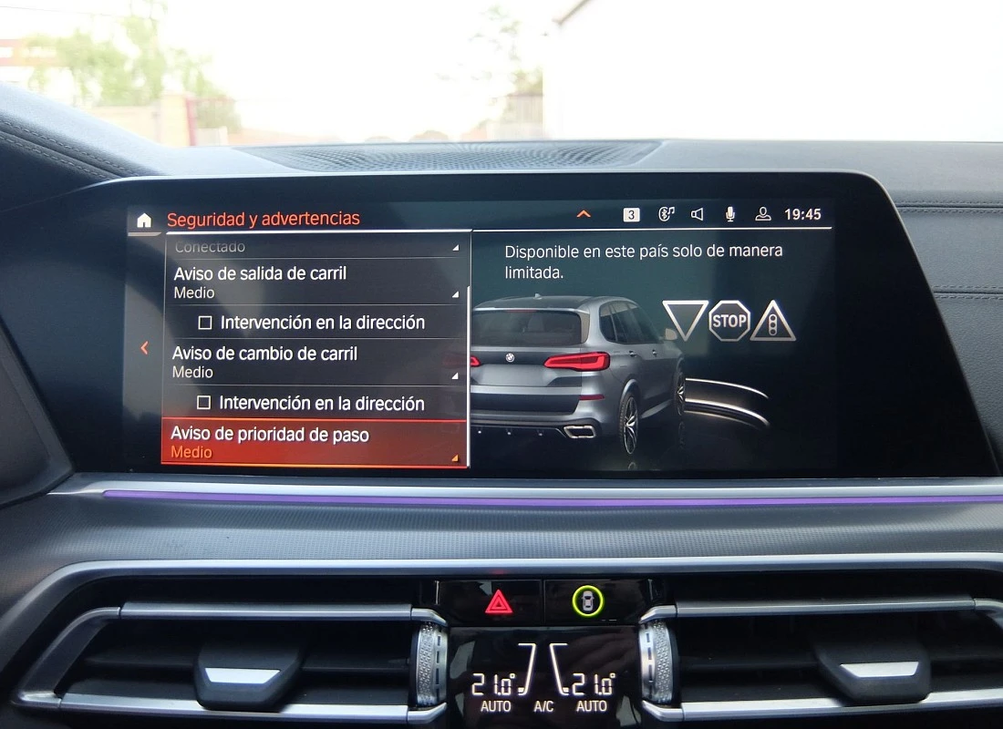 BMW X5 3.0d 286 cv X-DRIVE AUTO -PACK M SPORT Competition + BLACK SHADOW LINE -Full Equipe + TECHO 2022