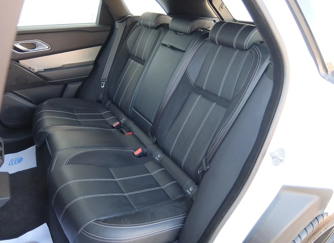 RANGE ROVER VELAR D240 cv AWD 4x4 AUTO -R-Dynamic - + TECHO + Suspensión Adaptativa + ON/OFF Road