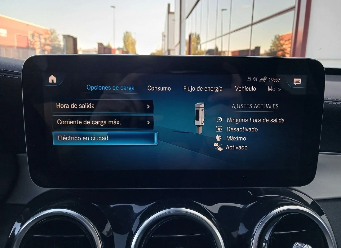 MERCEDES GLC COUPE 300de 306 cv 4MATIC 4x4 AUTO -Pack AMG + Pack NIGHT + Techo ( Diesel-Híbrido) 0etiqueta