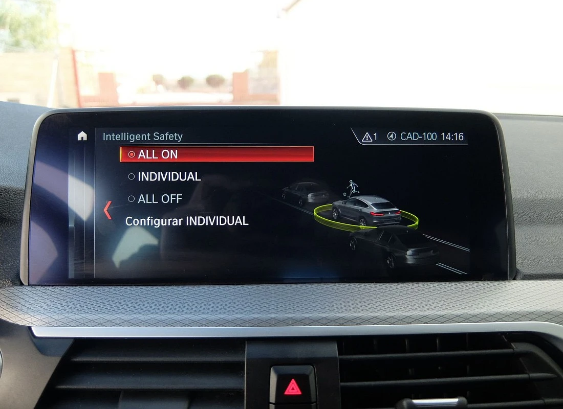 BMW X4 2.0d 190 cv X-DRIVE 4x4 AUTO -PACK M + BLACK Line Design