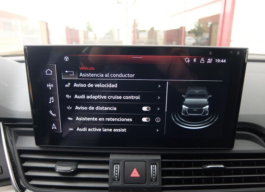 AUDI Q5 40TDI 204 CV QUATTRO-ULTRA S-Tronic -S-LINE + GENUINE Edition AUDI Q5 40TDI 204 CV QUATTRO-ULTRA S-Tronic -S-LINE + GENUINE Edition