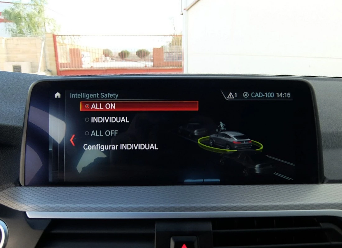 BMW X4 2.0d 190 cv X-DRIVE 4x4 AUTO -PACK M + BLACK Line Design