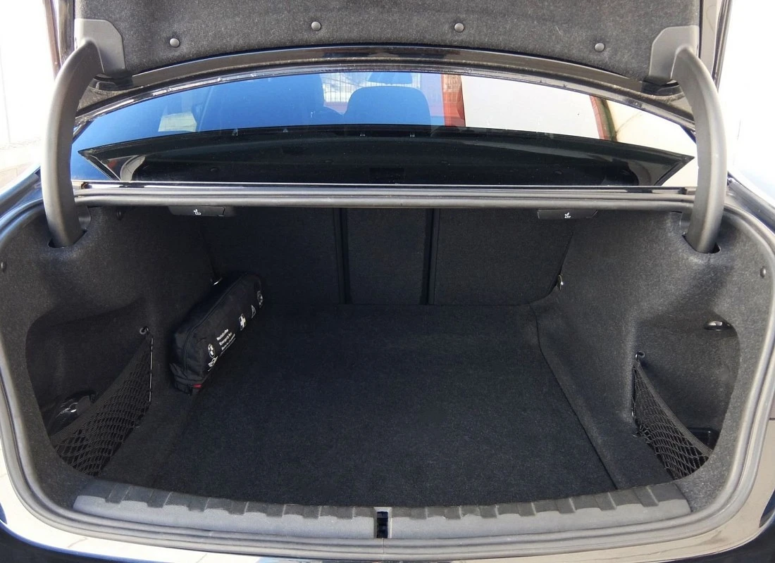 BMW 318d 2.0d 150 cv AUTO 4p- ECO Pack SPORT Line + BLACK Design