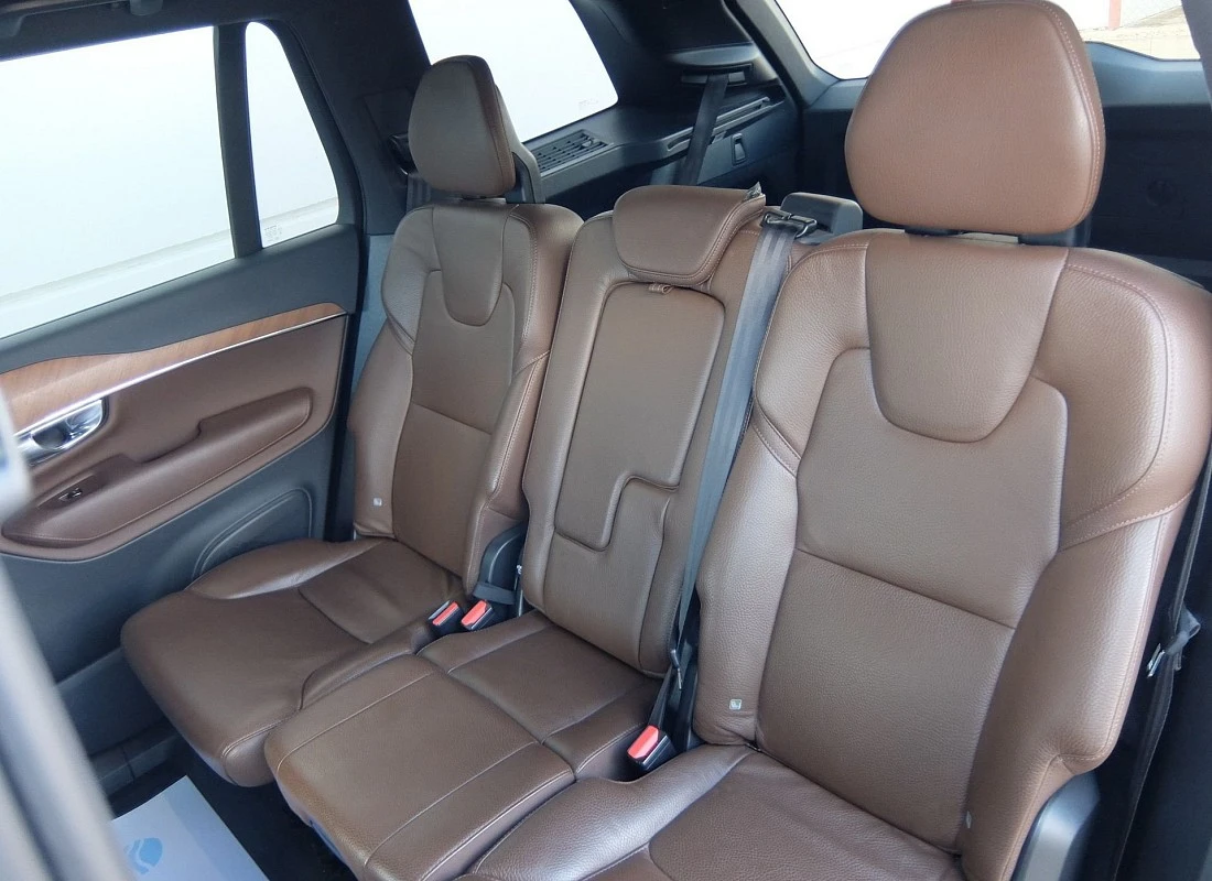 VOLVO XC90 B5 Diesel 235 AWD 4x4 AUTO 7 plazas BUSINESS PLUS -HIBRIDO Diesel VOLVO XC90 B5 Diesel 235 AWD 4x4 AUTO 7 plazas BUSINESS PLUS -HIBRIDO Diesel