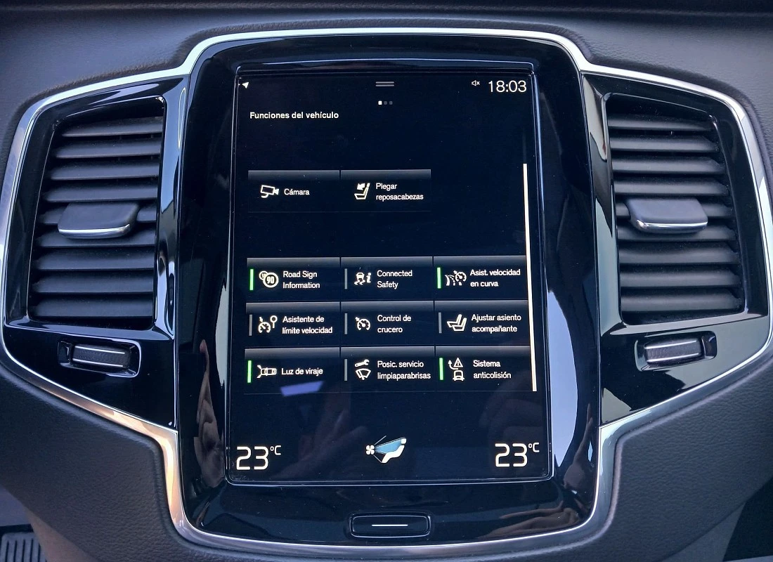 VOLVO XC90 B5 D 235 AWD 4x4 AUTO 7 plazas -INSCRIPTION + TECHO - HIBRIDO Diesel ECO VOLVO XC90 B5 D 235 AWD 4x4 AUTO 7 plazas -INSCRIPTION + TECHO - HIBRIDO Diesel ECO