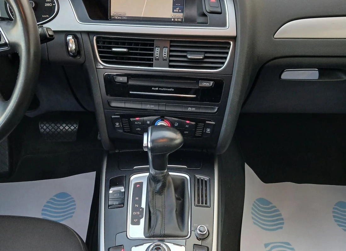 AUDI A4 AVANT 2.0TDI 143 v MULTITRONIC + TECHO