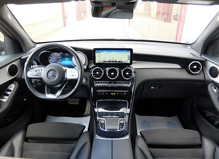 Mercedes GLC 200d 163 cv 4MATIC 4x4 AUTO - Pack AMG + Pack Diseño BLACK NIGHT